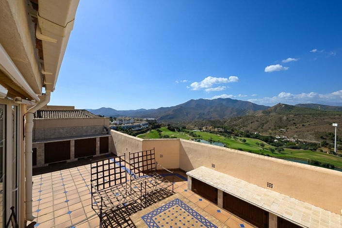 Image No.18-3 Bed Apartment for sale
