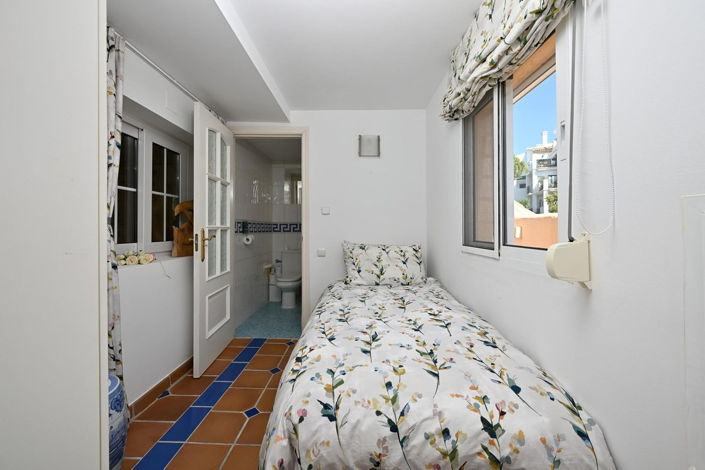 Image No.22-3 Bed Apartment for sale