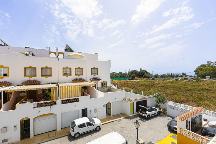 Image No.45-4 Bed Townhouse for sale