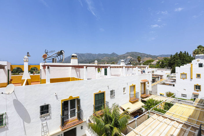 Image No.48-4 Bed Townhouse for sale