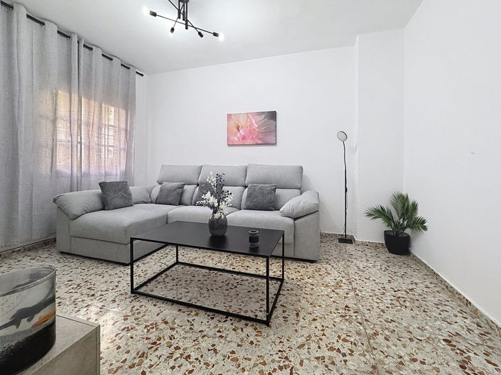 Image No.5-5 Bed Semi-Detached for sale