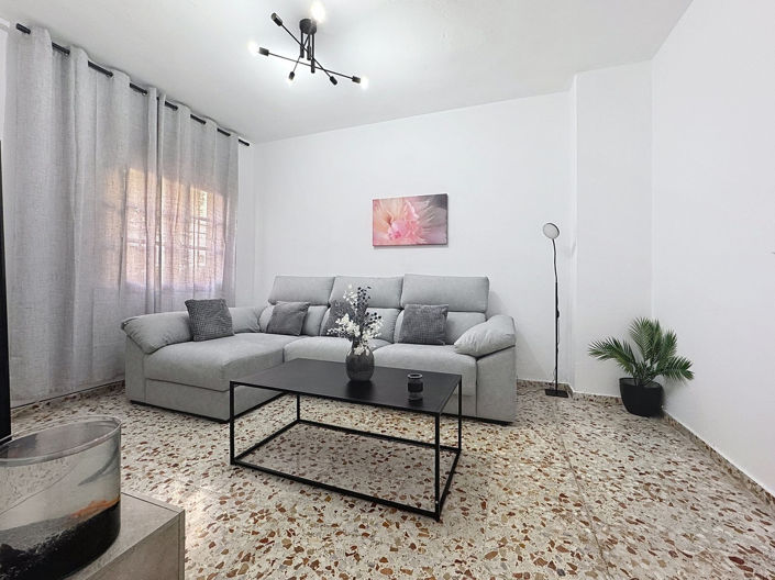 Image No.8-5 Bed Semi-Detached for sale