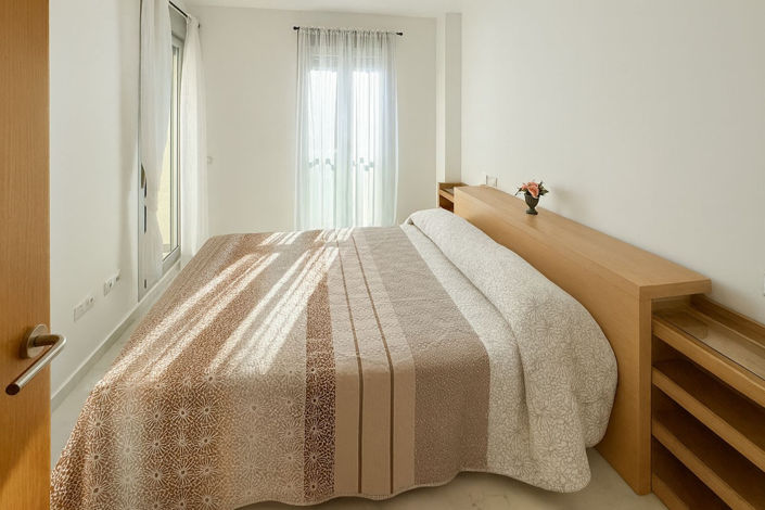 Image No.13-3 Bed Apartment for sale