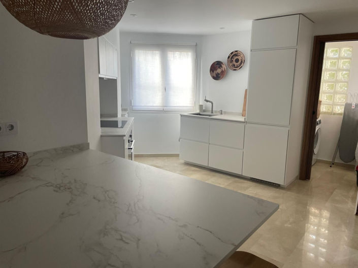 Image No.8-3 Bed Apartment for sale