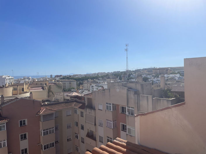 Image No.27-3 Bed Apartment for sale