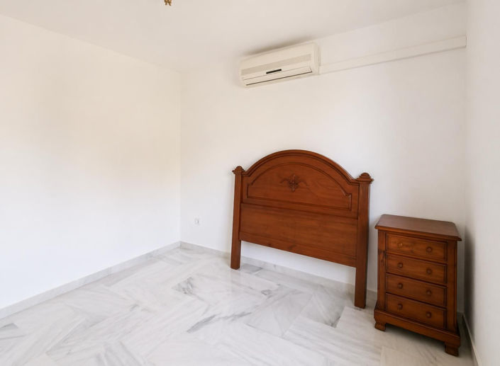 Image No.15-4 Bed Apartment for sale