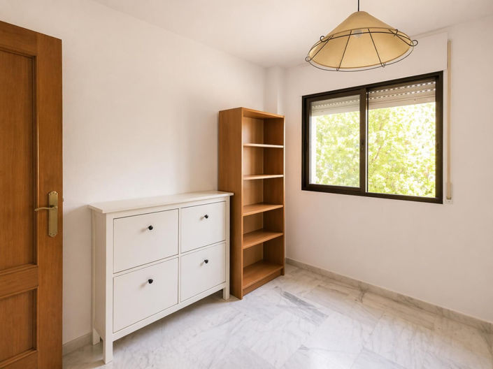 Image No.16-4 Bed Apartment for sale