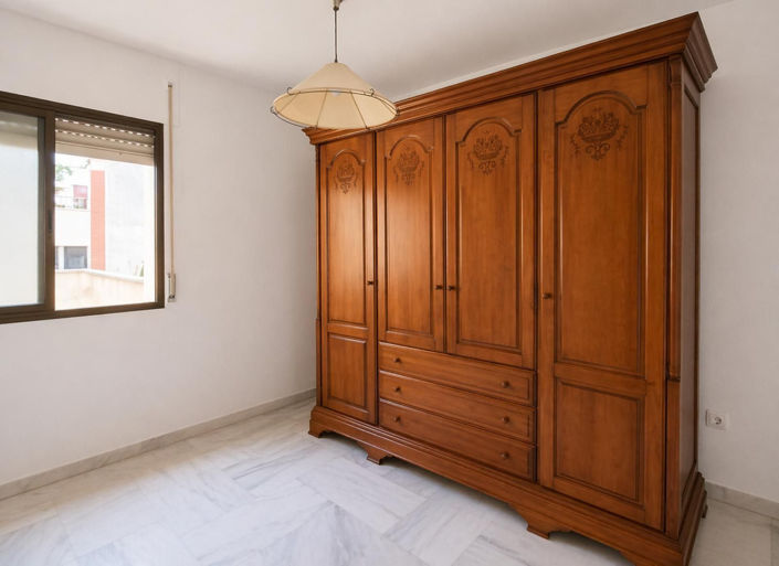 Image No.17-4 Bed Apartment for sale