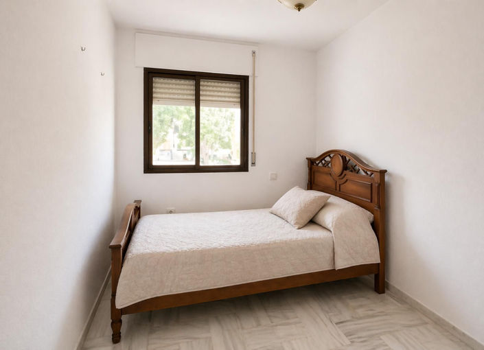 Image No.18-4 Bed Apartment for sale