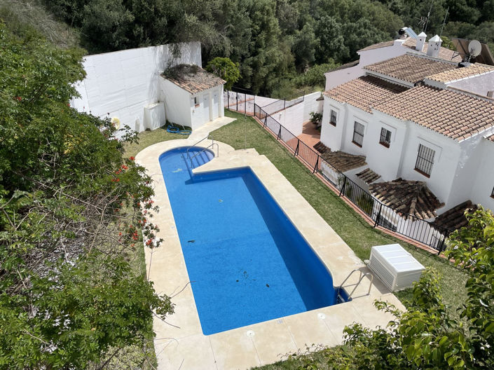 Image No.19-4 Bed Townhouse for sale