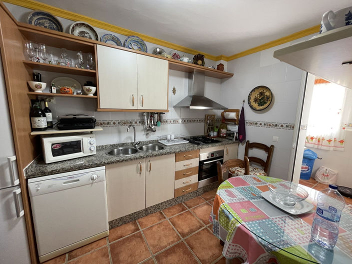 Image No.37-4 Bed Townhouse for sale