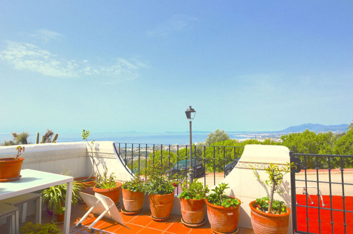 Image No.40-4 Bed Townhouse for sale