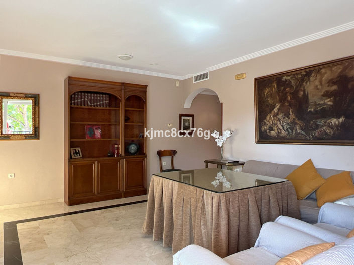 Image No.13-2 Bed Apartment for sale