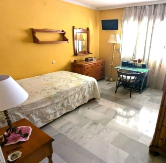 Image No.11-3 Bed Apartment for sale