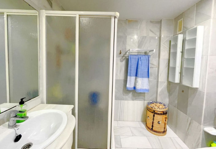 Image No.12-3 Bed Apartment for sale