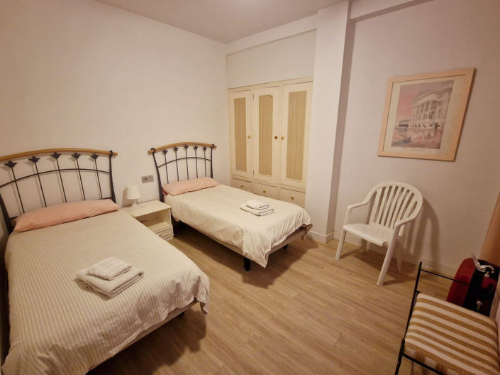 Image No.22-2 Bed Apartment for sale