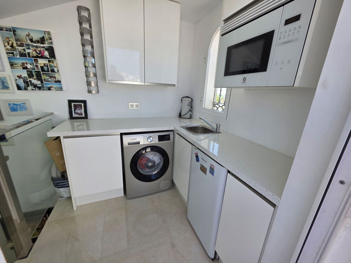 Image No.28-3 Bed Townhouse for sale