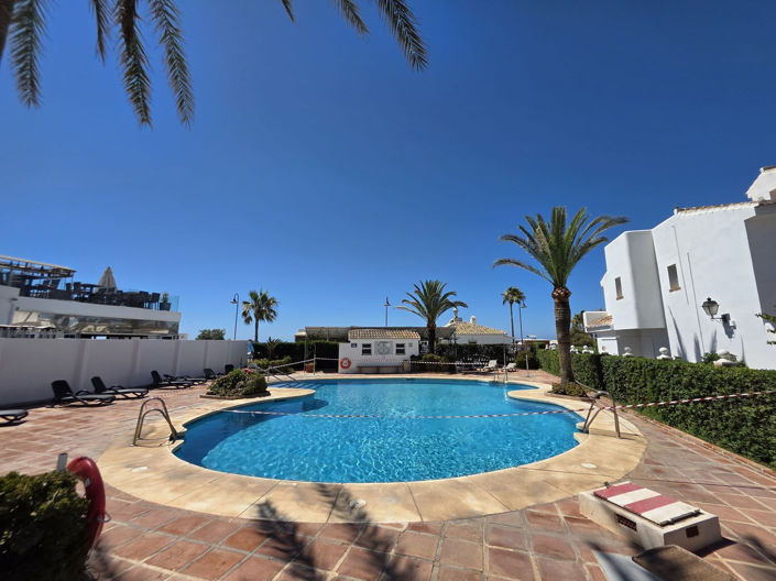 Image No.32-3 Bed Townhouse for sale