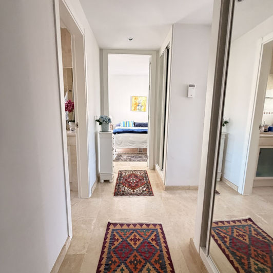 Image No.17-5 Bed Townhouse for sale