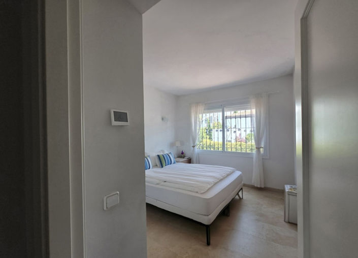 Image No.25-5 Bed Townhouse for sale