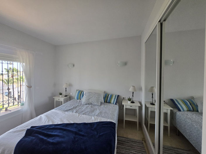 Image No.27-5 Bed Townhouse for sale