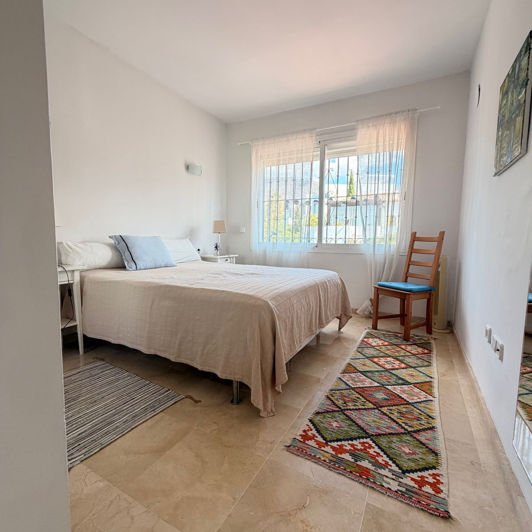 Image No.32-5 Bed Townhouse for sale