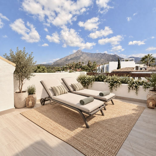Image No.35-5 Bed Townhouse for sale