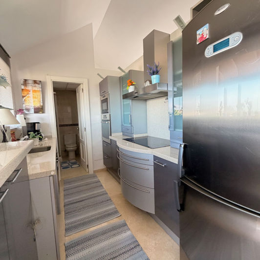 Image No.43-5 Bed Townhouse for sale