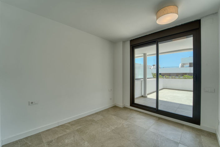 Image No.11-2 Bed Apartment for sale