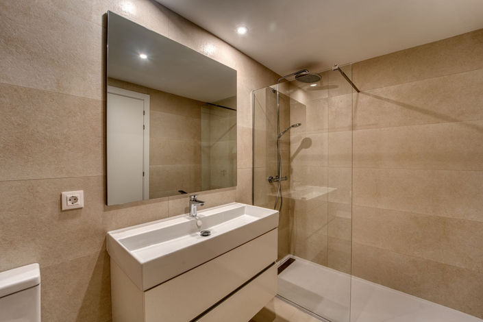 Image No.8-2 Bed Apartment for sale