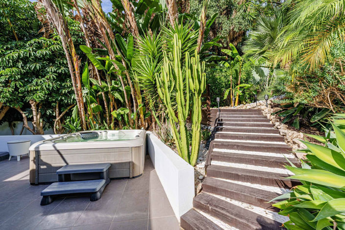 Image No.37-5 Bed Villa for sale
