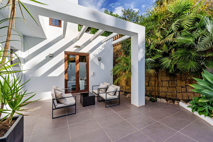 Image No.38-5 Bed Villa for sale