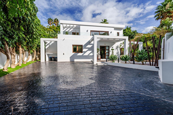 Image No.40-5 Bed Villa for sale