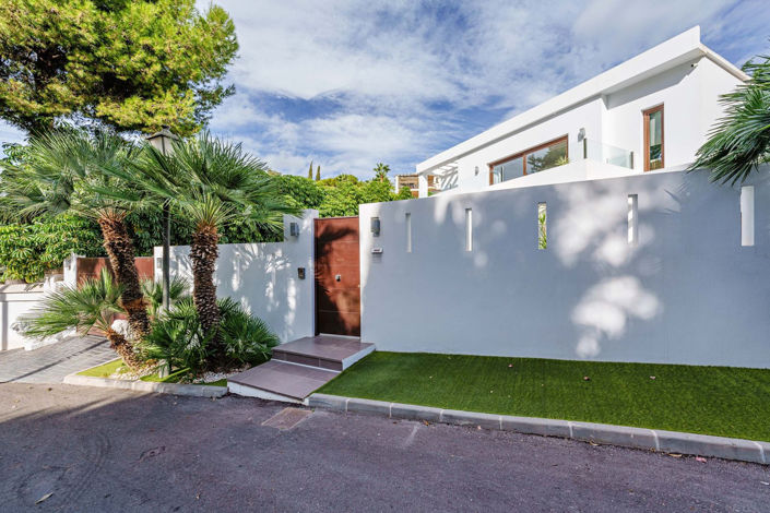 Image No.41-5 Bed Villa for sale