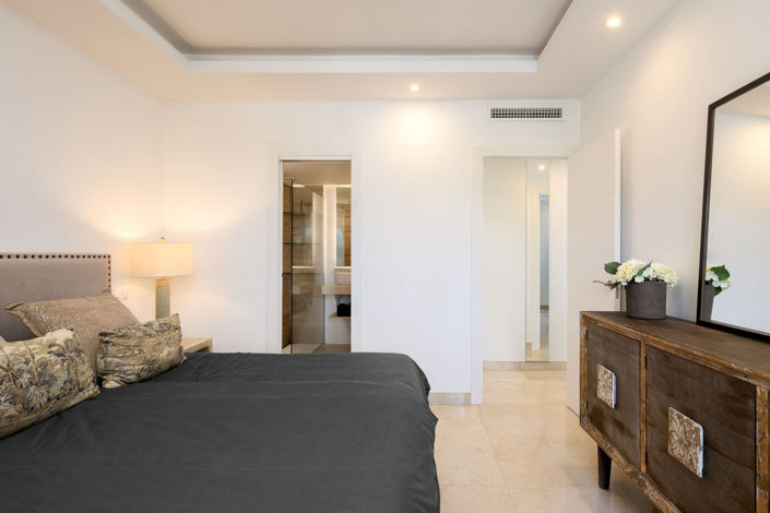 Image No.12-2 Bed Apartment for sale