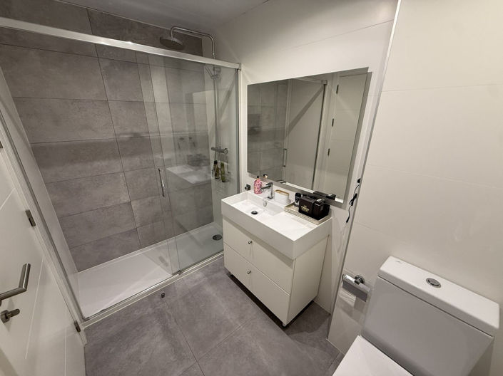 Image No.8-3 Bed Apartment for sale