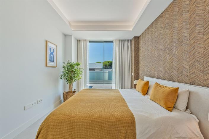 Image No.43-3 Bed Penthouse for sale