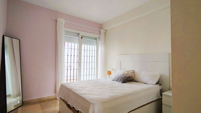 Image No.22-2 Bed Apartment for sale