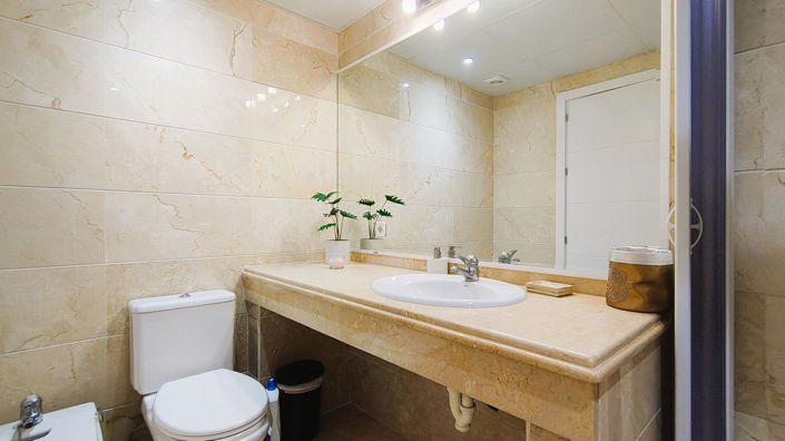 Image No.25-2 Bed Apartment for sale