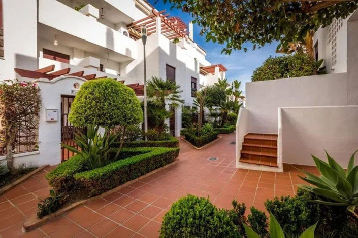 Image No.12-3 Bed Apartment for sale