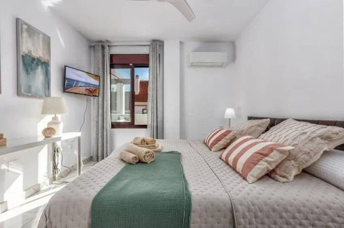 Image No.7-3 Bed Apartment for sale