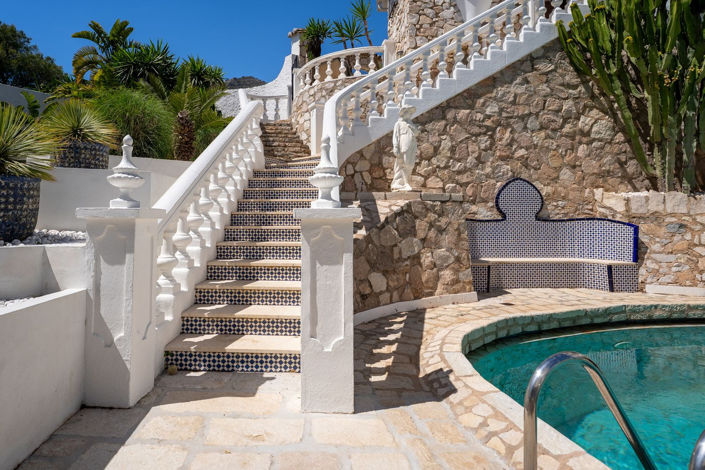 Image No.10-11 Bed Villa for sale