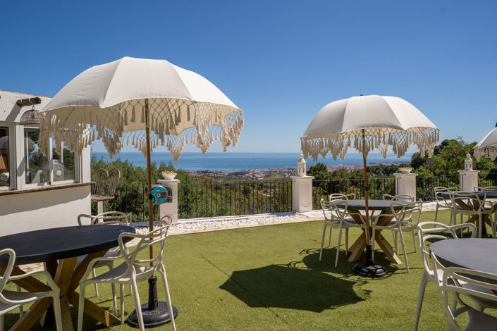Image No.17-11 Bed Villa for sale