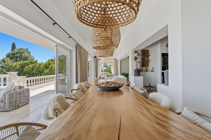 Image No.22-11 Bed Villa for sale