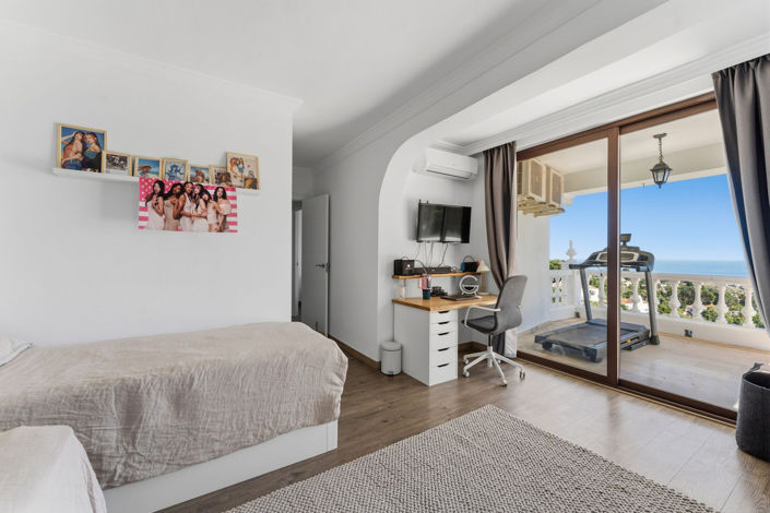 Image No.43-11 Bed Villa for sale