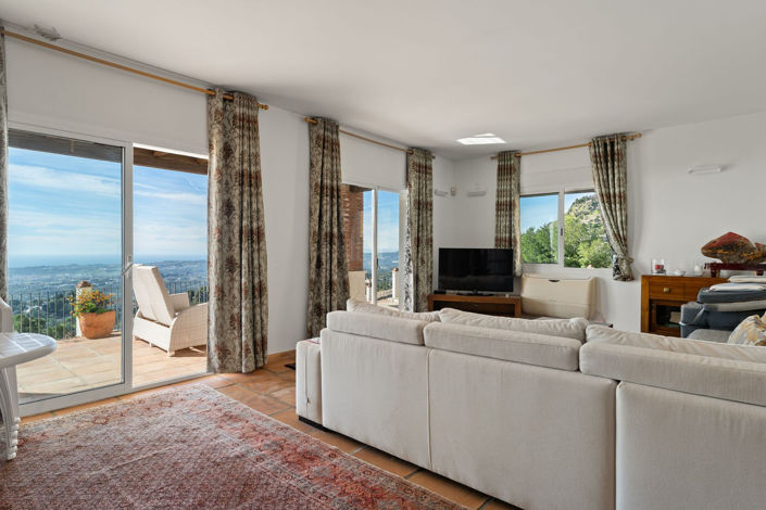 Image No.19-3 Bed Villa for sale