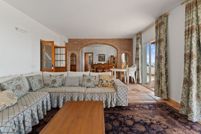 Image No.21-3 Bed Villa for sale