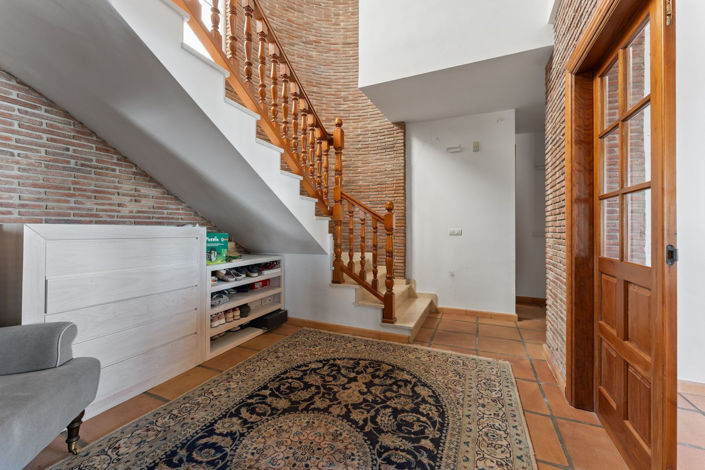 Image No.24-3 Bed Villa for sale