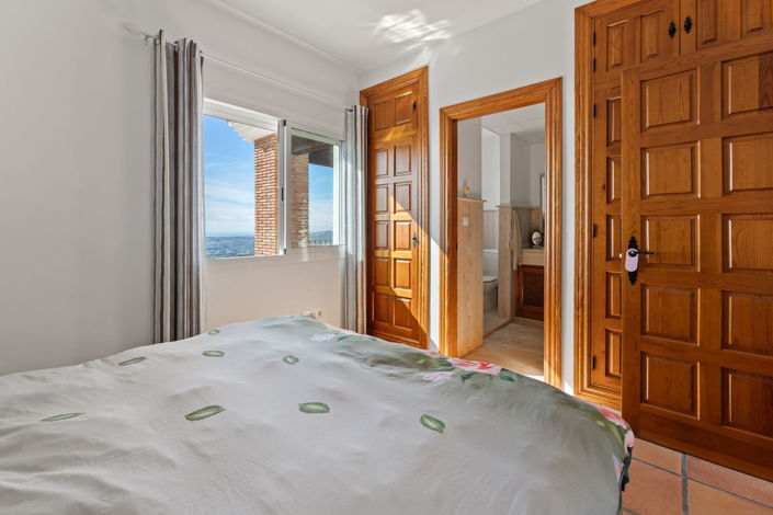 Image No.46-3 Bed Villa for sale