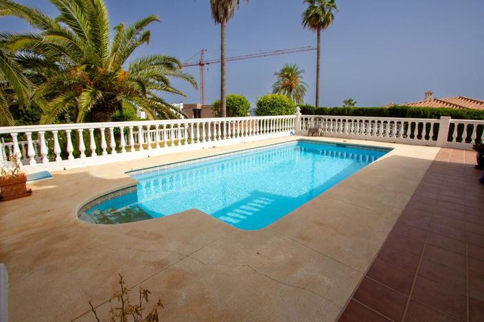 Image No.34-5 Bed Villa for sale